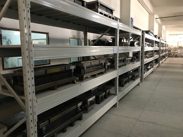 連續(xù)沖壓拉伸模具制造